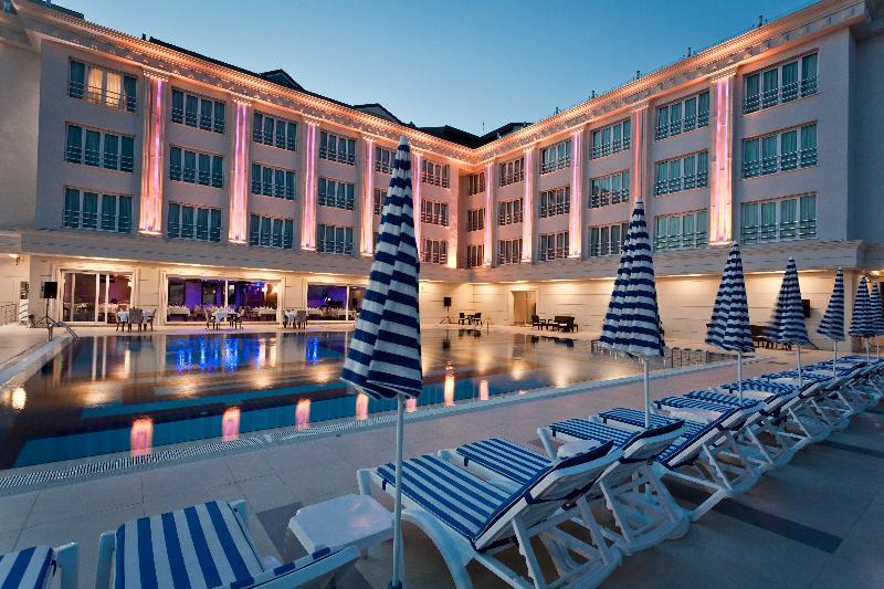 Mercia Hotels & Resorts Büyükçekmece Exterior foto